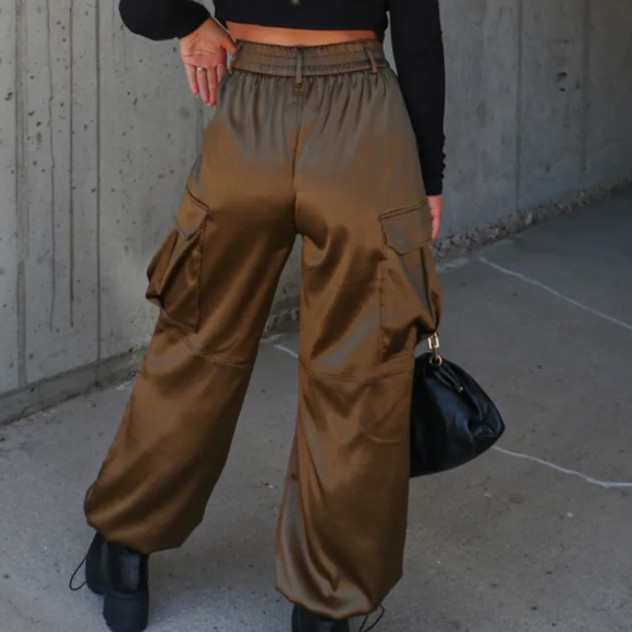Vici Hustle For It Satin Cargo Parachute Pants - Picture 3 of 9